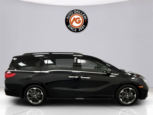 Used 2022 Honda Odyssey Elite image 8
