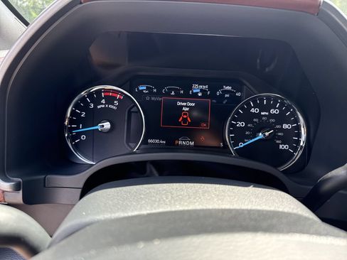 Used 2022 Ford F350 Platinum AWD/4WD image 25