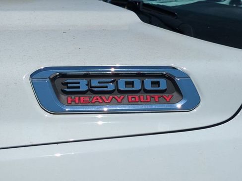 New 2024 RAM 3500 Tradesman image 31