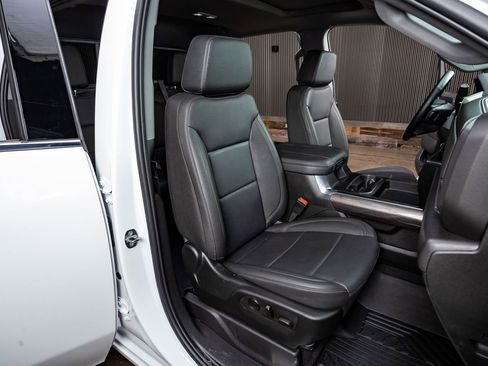 Used 2024 Chevrolet Silverado 2500 LTZ w/ LTZ Premium Package image 29