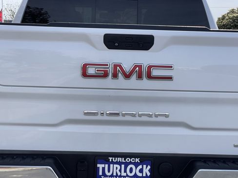 Used 2022 GMC Sierra 1500 SLT image 10