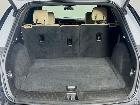 Used 2017 Cadillac XT5 FWD image 24