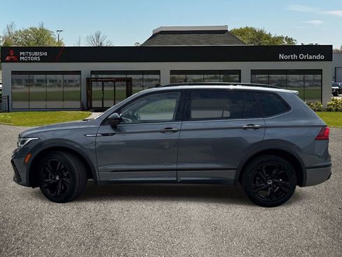 Used 2023 Volkswagen Tiguan SE R-Line AWD/4WD image 2