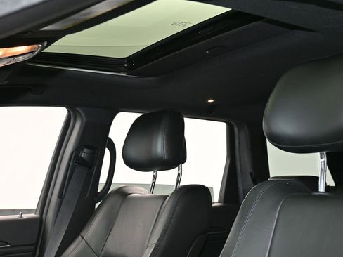 Used 2018 Jeep Grand Cherokee Limited image 11