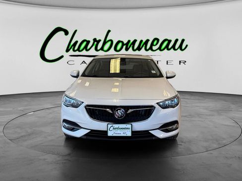 Used 2019 Buick Regal Essence w/ Sights and Sounds Package FWD image 8