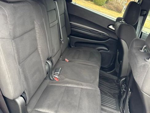 Used 2022 Dodge Durango SXT w/ Blacktop Package image 16