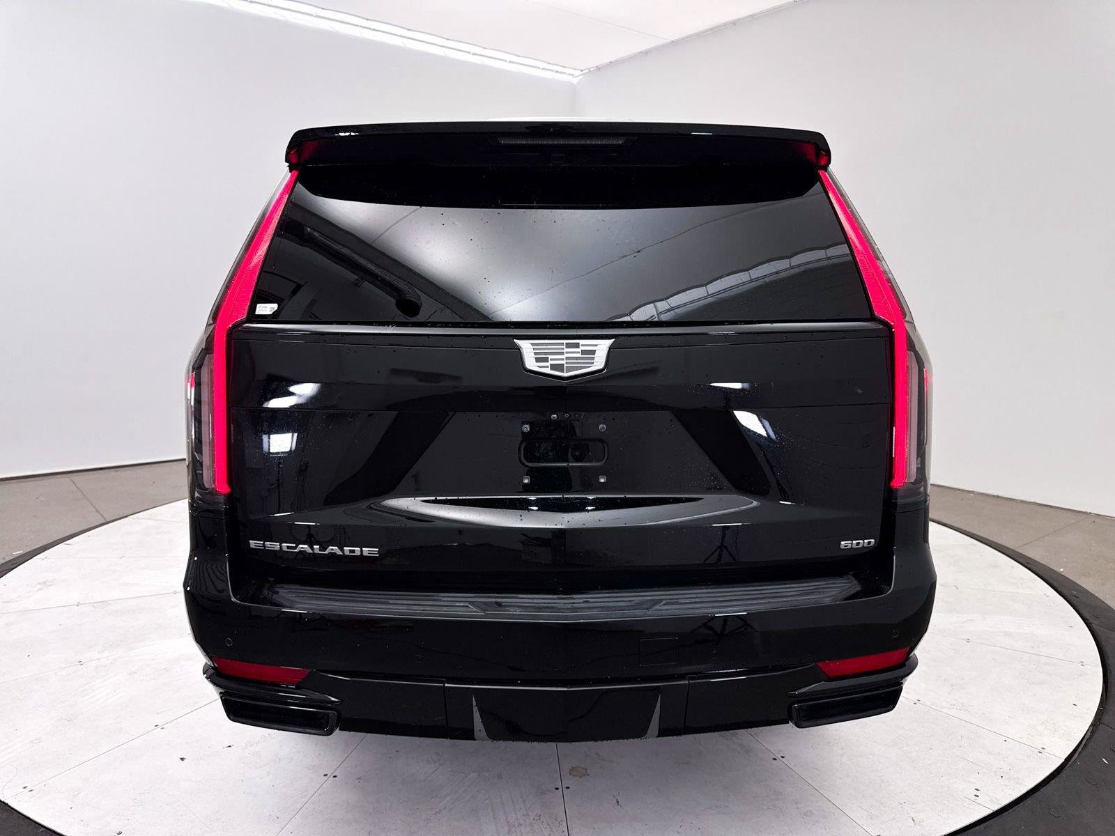Used 2022 Cadillac Escalade Sport Platinum AWD/4WD image 19