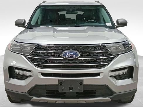 Certified 2023 Ford Explorer XLT w/ Equipment Group 202A AWD/4WD image 10