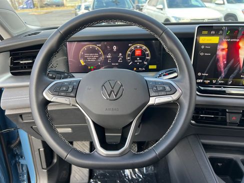 New 2026 Volkswagen Tiguan SE image 28