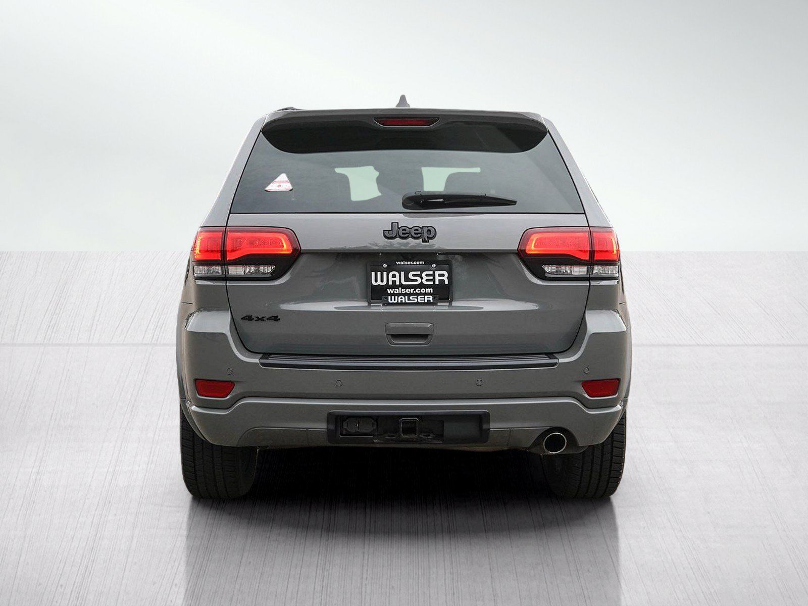 Used 2020 Jeep Grand Cherokee Altitude AWD/4WD image 4