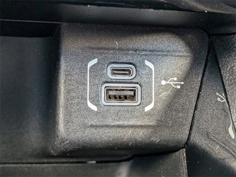 Used 2023 Jeep Compass Trailhawk image 19