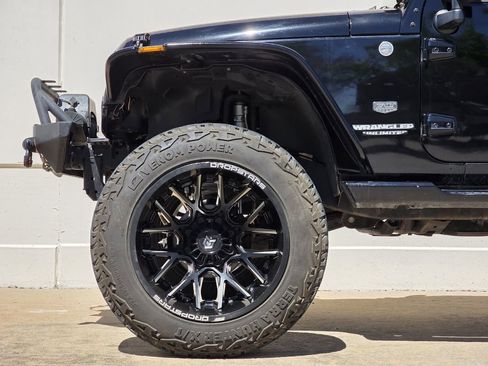 Used 2011 Jeep Wrangler 70th Anniversary w/ Connectivity Group image 36