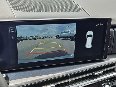 Used 2024 Hyundai Santa Fe SE FWD image 17