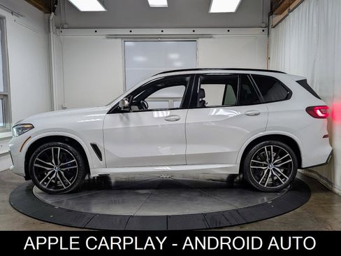 Used 2022 BMW X5 M50i w/ Premium Package image 5