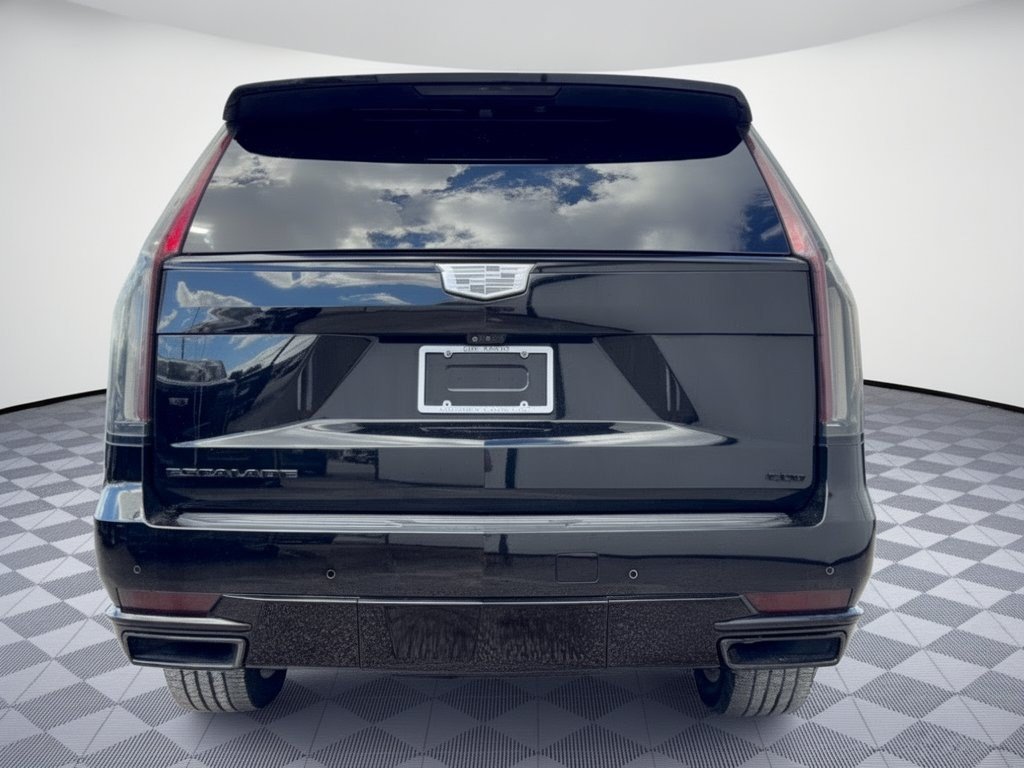 Used 2022 Cadillac Escalade Sport Platinum w/ Heavy-Duty Trailer Package AWD/4WD image 11