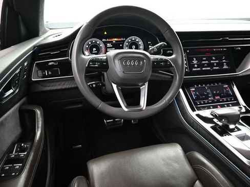 Used 2019 Audi Q8 Prestige AWD/4WD image 12