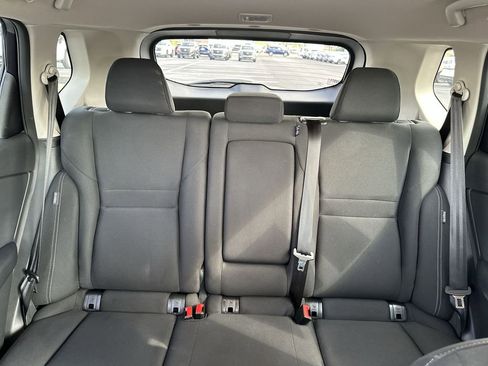 Used 2025 Nissan Rogue S AWD/4WD image 13