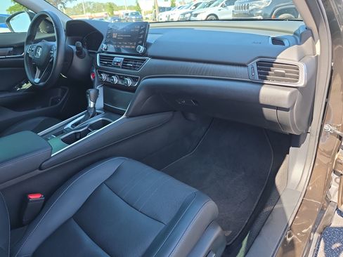 Used 2018 Honda Accord EX-L image 14
