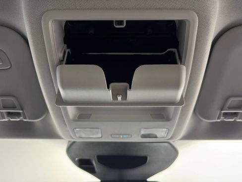 Used 2024 Ford Escape Platinum image 28