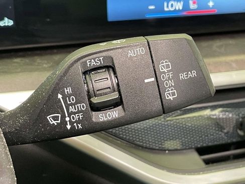Used 2024 BMW X5 xDrive40i w/ Premium Package AWD/4WD image 36