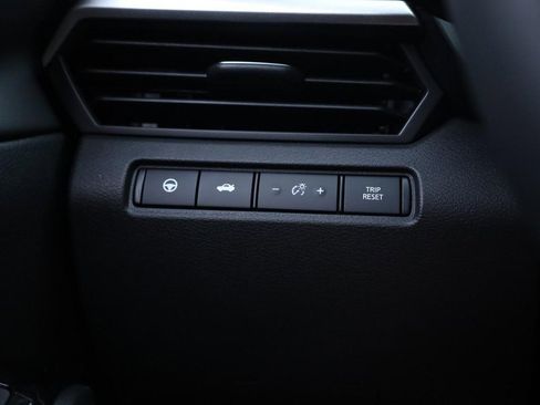 New 2025 Nissan Altima 2.5 SL image 19