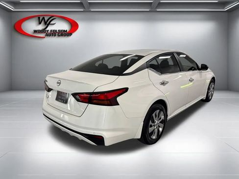 Used 2024 Nissan Altima 2.5 S FWD image 6