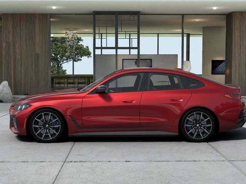 New 2025 BMW i4 eDrive40 image 4