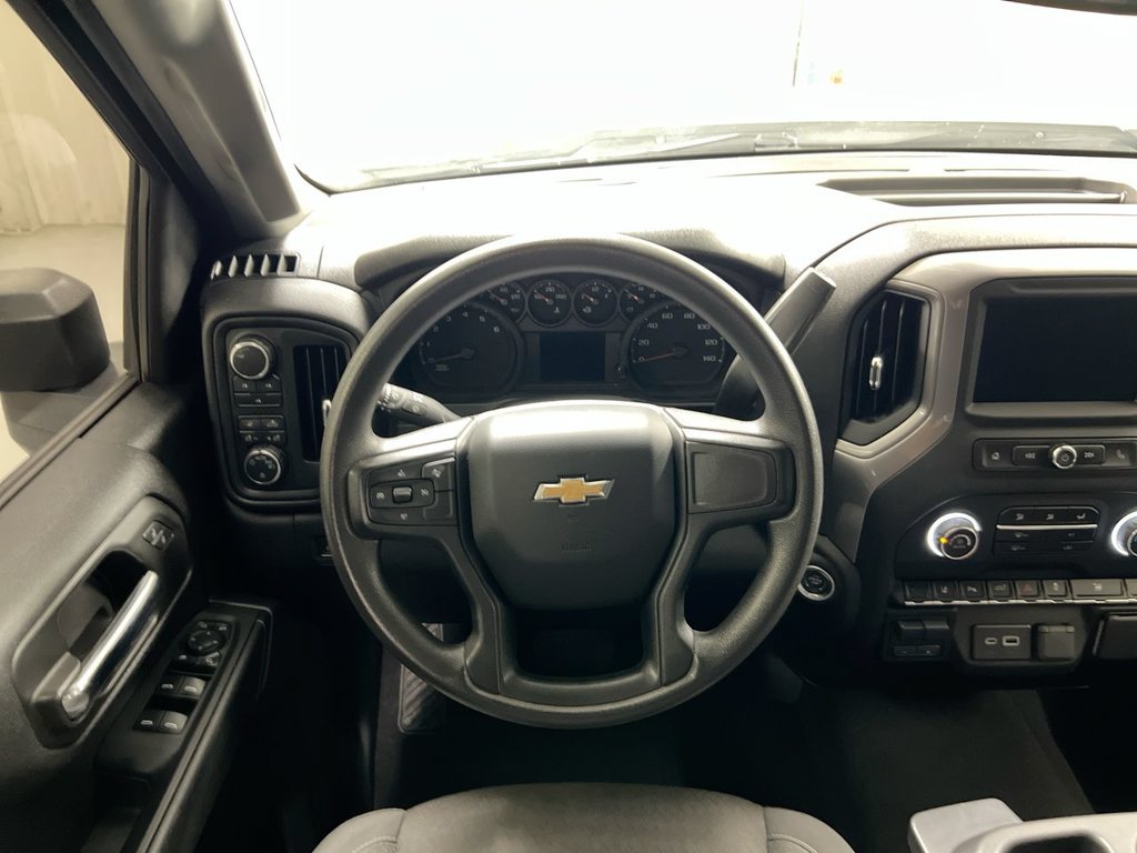 Used 2024 Chevrolet Silverado 2500 Custom w/ Custom Value Package AWD/4WD image 11