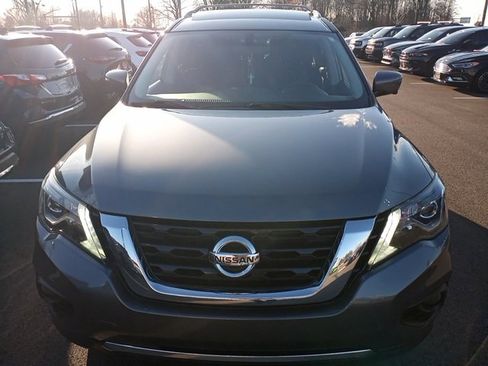 Used 2020 Nissan Pathfinder Platinum w/ Cargo Package image 8