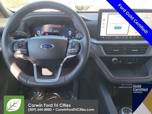 Used 2025 Ford Explorer ST-Line AWD/4WD image 3