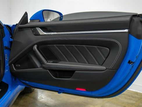 Used 2023 Porsche 911 Turbo S image 39