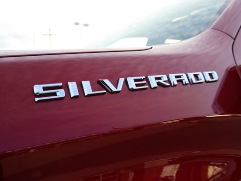 Used 2023 Chevrolet Silverado 1500 LTZ w/ LTZ Premium Package image 12