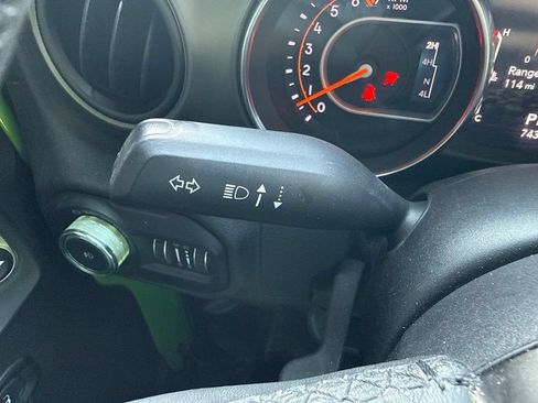 Used 2019 Jeep Wrangler Unlimited Sport S AWD/4WD image 23