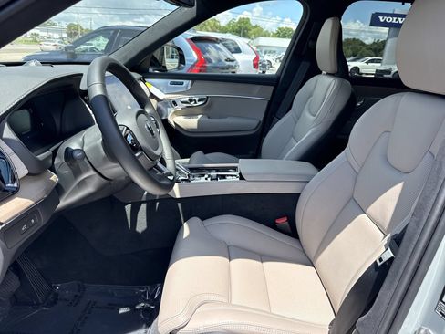 New 2026 Volvo XC90 T8 Ultra w/ Lounge Package AWD/4WD image 10