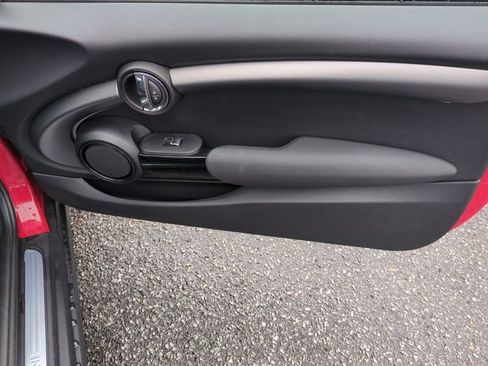 Used 2024 MINI Cooper 2-Door Hardtop image 28