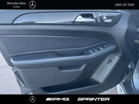 Used 2019 Mercedes-Benz GLS 450 4MATIC image 13