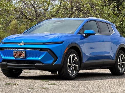 New 2026 Chevrolet Equinox EV LT image 8