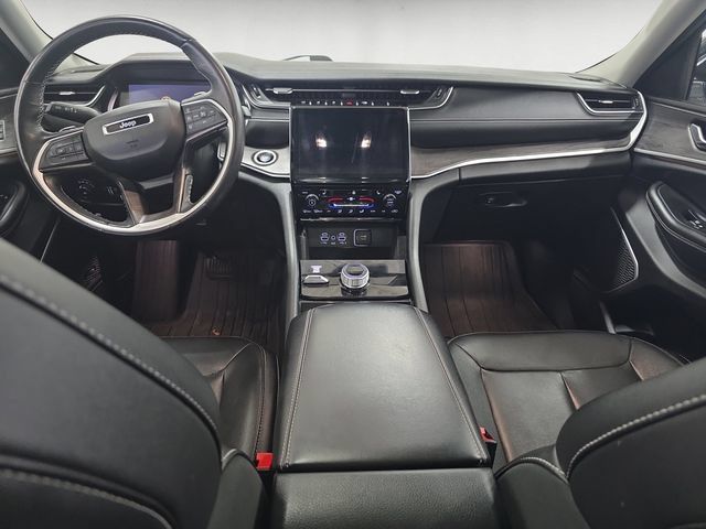 Used 2022 Jeep Grand Cherokee L Limited AWD/4WD image 10