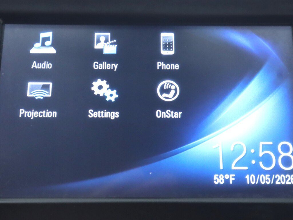 Used 2018 Chevrolet Equinox LT FWD image 17