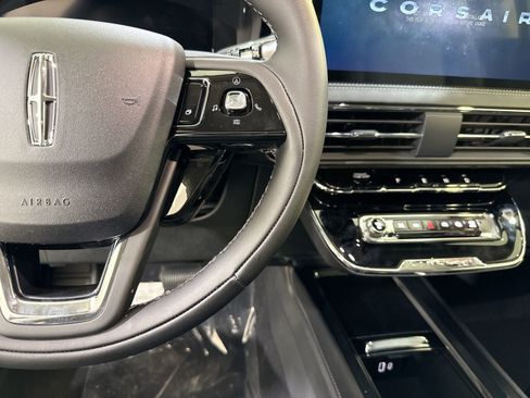 New 2026 Lincoln Corsair Premiere FWD image 15