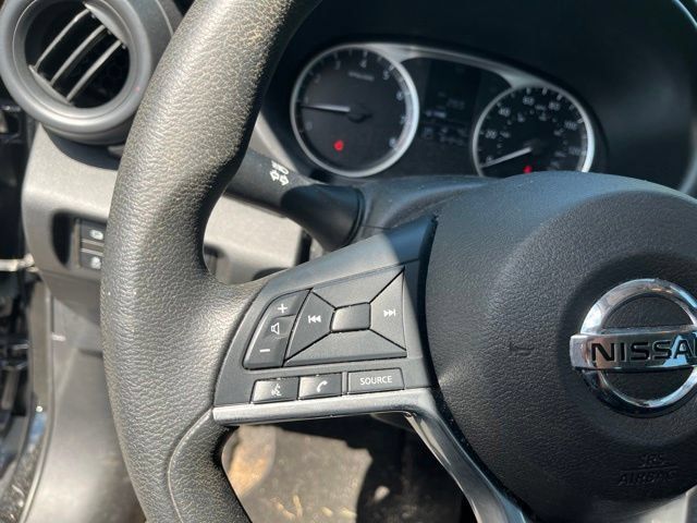 Used 2020 Nissan Kicks S FWD image 27