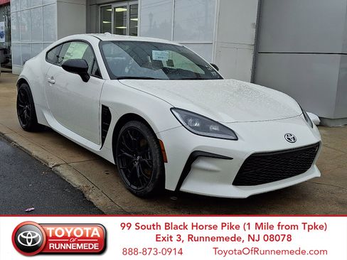 New 2026 Toyota GR86 Premium image 1