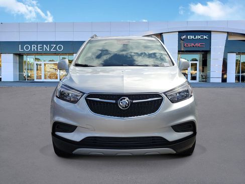 Used 2022 Buick Encore Preferred w/ Safety Package image 2
