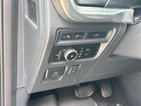 Used 2023 Ford F150 Lariat w/ Equipment Group 502A High AWD/4WD image 7