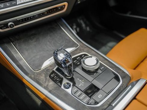 Used 2023 BMW X5 sDrive40i w/ M Sport Package RWD image 34