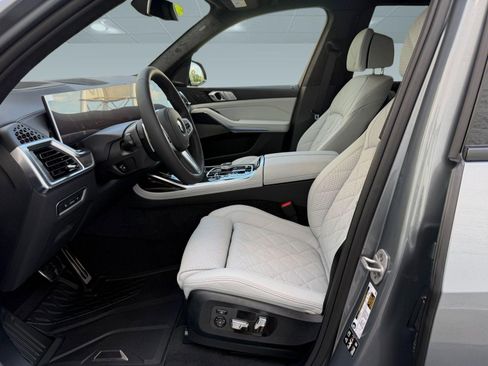 New 2027 BMW X7 xDrive40i w/ Executive Package AWD/4WD image 5