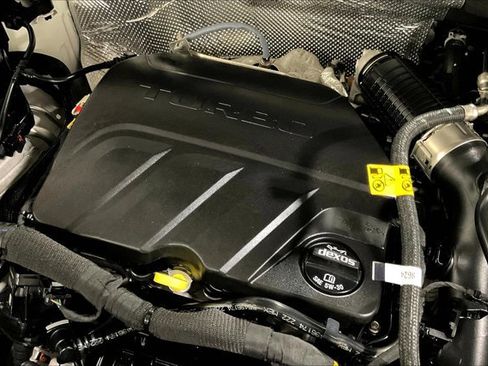 Used 2023 Buick Encore GX Preferred w/ Cold Weather Comfort Package image 30