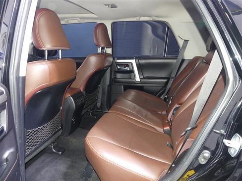 Used 2015 Toyota 4Runner Limited image 27