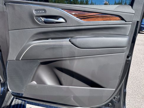 Used 2024 Cadillac Escalade ESV Premium Luxury w/ Performance Package image 44