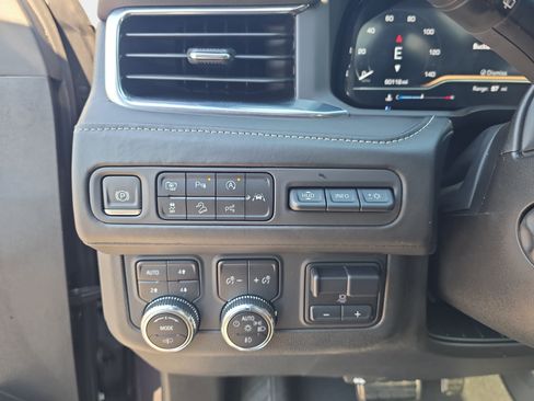 Used 2023 GMC Yukon Denali Ultimate AWD/4WD image 27